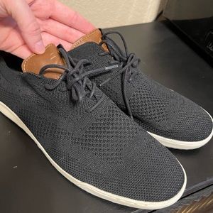 Size 11 Strecthy men’s dress shoes